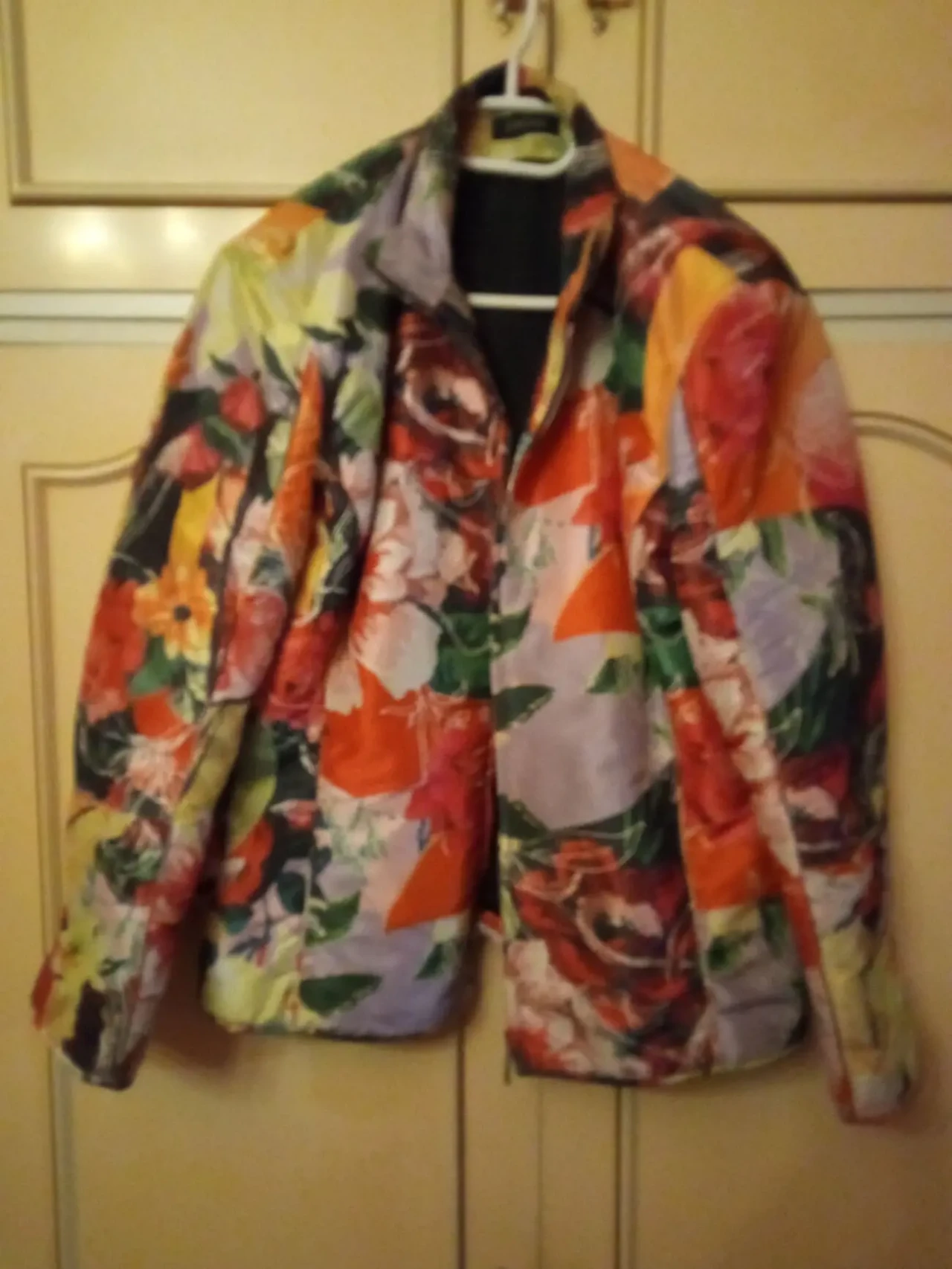 Курточка жіноча 4