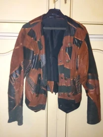 Курточка жіноча