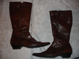Сапоги/ЧОБОТИ 39 р., ШКІРА, коричнево-руді, демісезон, високі.