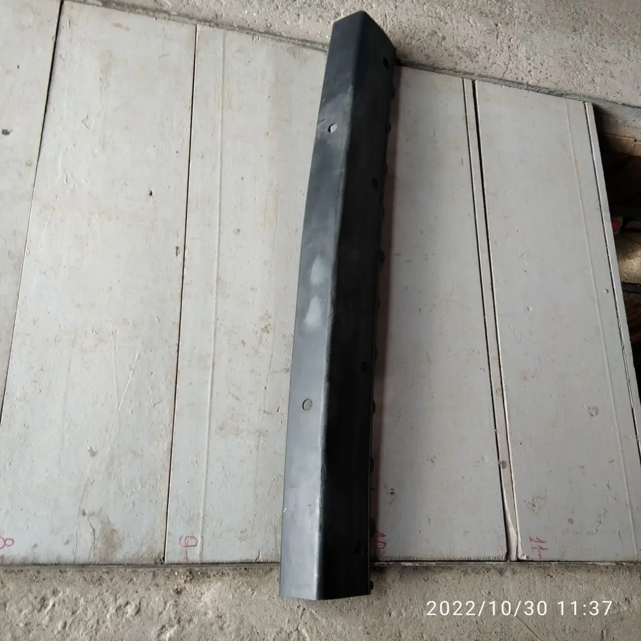 Продам среднюю часть заднего бампера б/у Рено Кенго 2 2