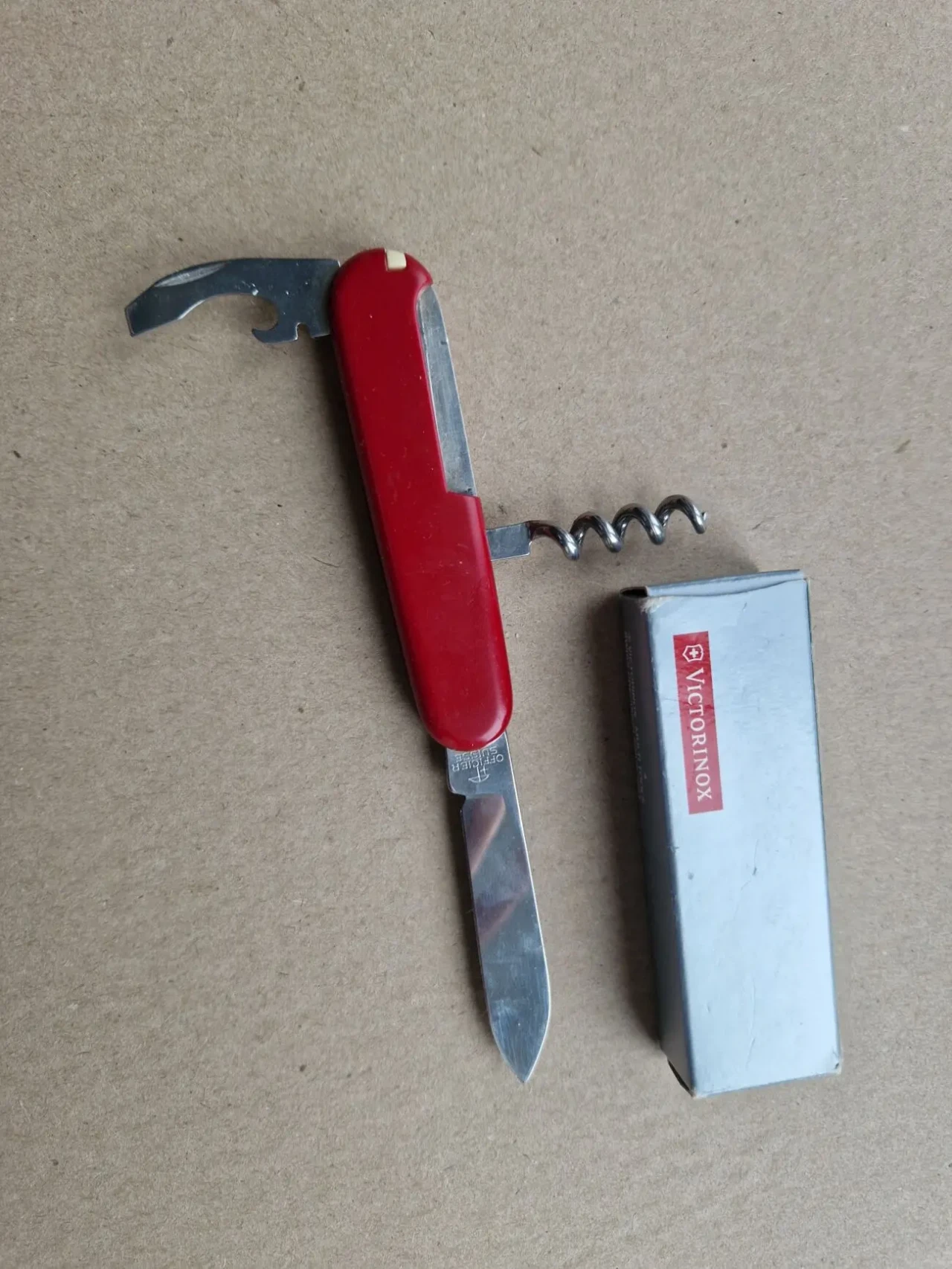 Ножик карманний швейцарський 2