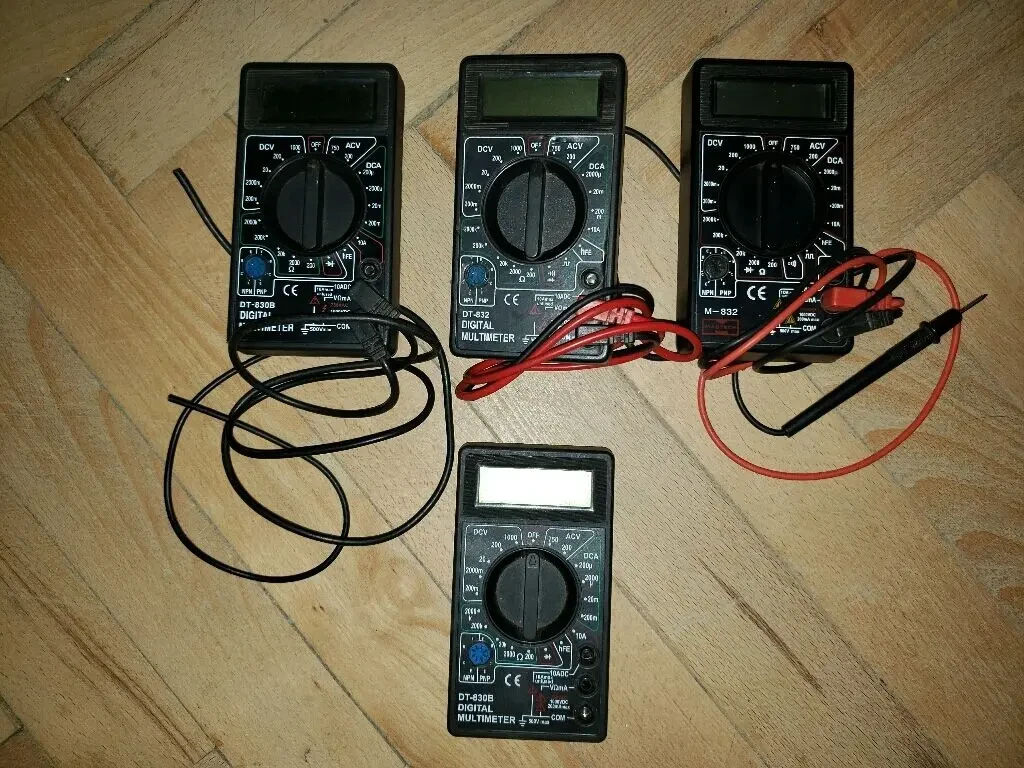 Цифровые мультиметры DT-830 и DT-832, рабочие и на запчасти.