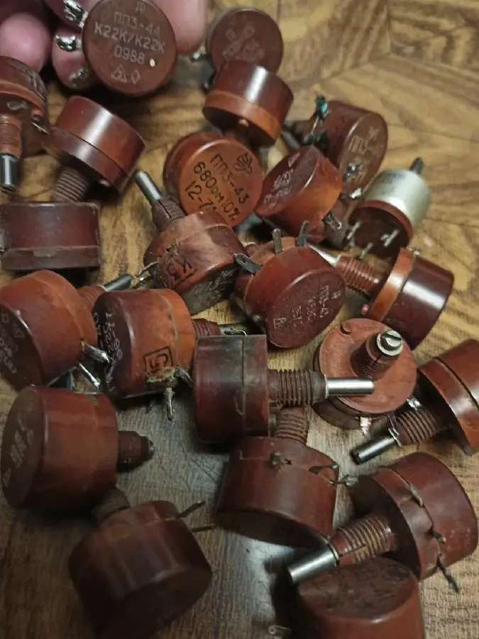 Куплю советские радиодетали,аппаратуру 4