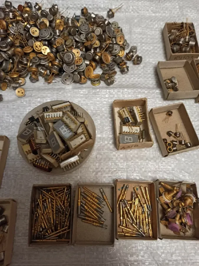 Куплю советские радиодетали,аппаратуру