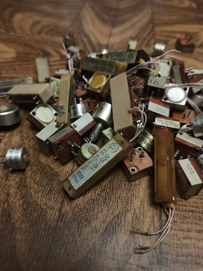 Куплю советские радиодетали,аппаратуру 2