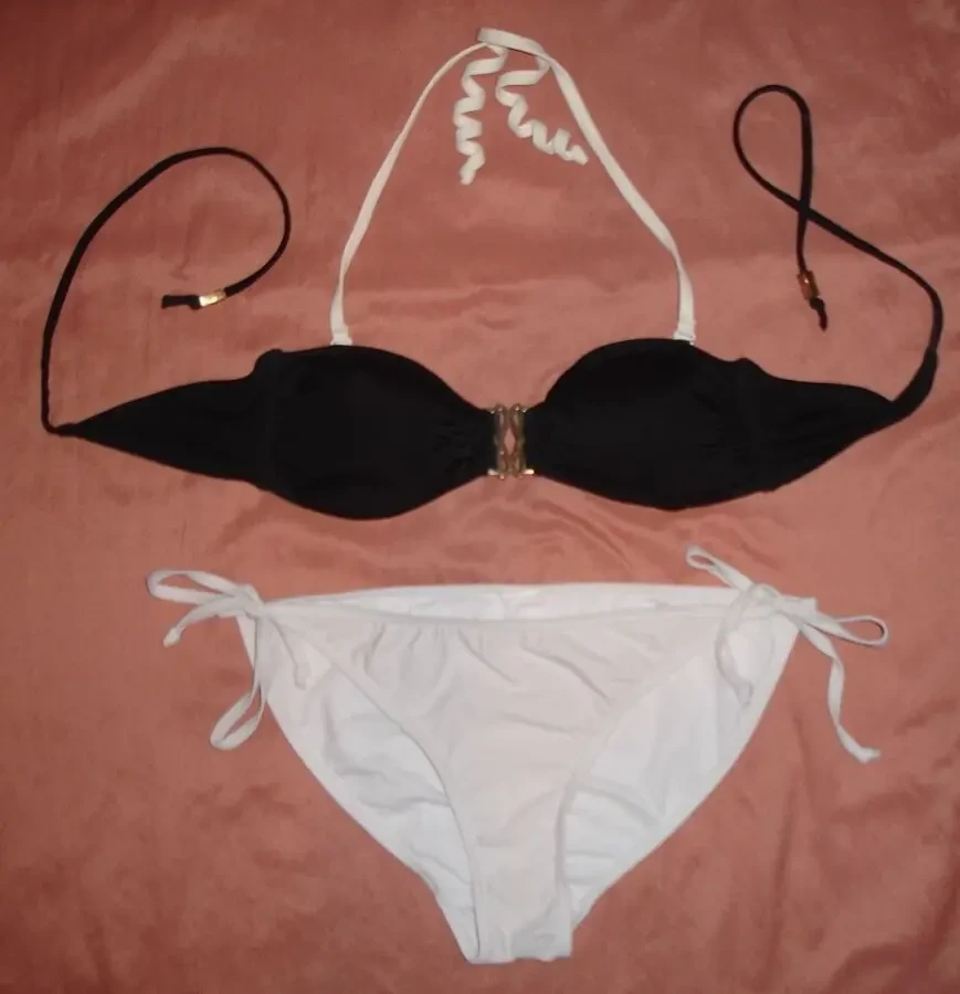 КУПАЛЬНИК М-ка роздільний: ЧОРНИЙ ліф + БІЛІ плавки. На зав'язки.