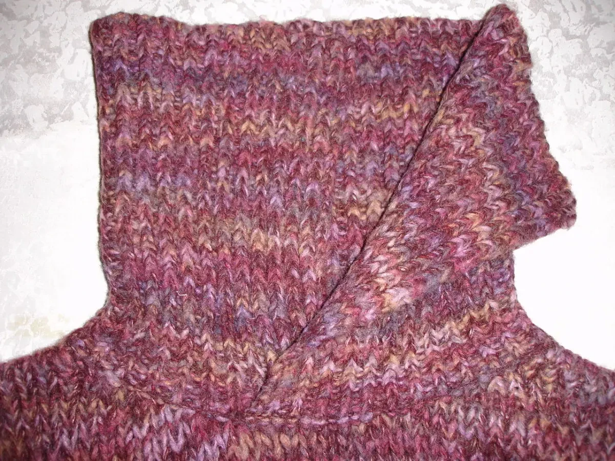 Свитер/СВЕТР теплий М-ка, 20% шерсть, у фіолетовій гамі. Для дівчат. 3