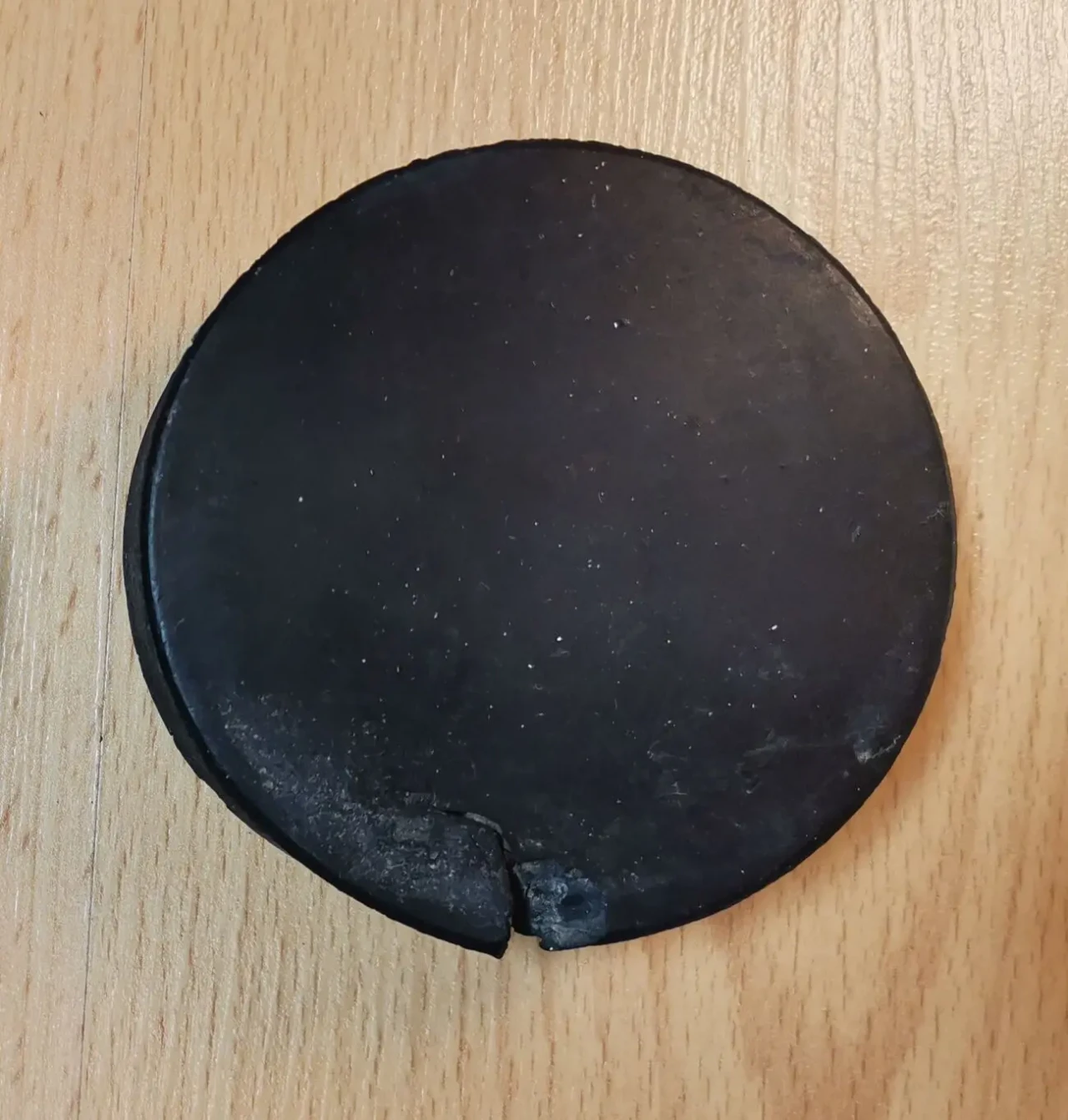 Шайба для хокею вінтажна. Діаметр - 76 мм та 60 мм 5