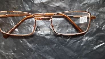 ОЧКИ для чтения +2,0  с флексами в позолоте.