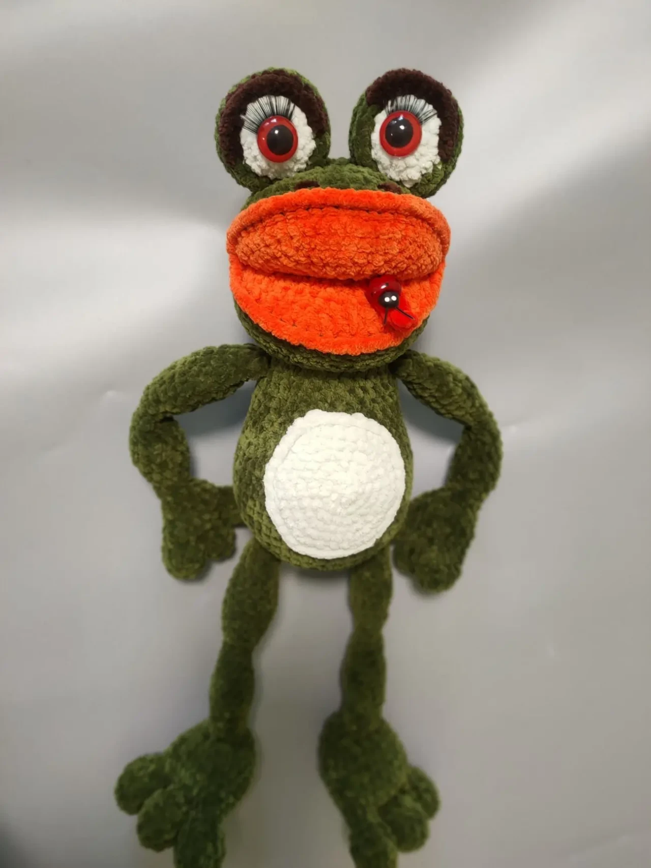 іграшка вязана зелена жаба 7