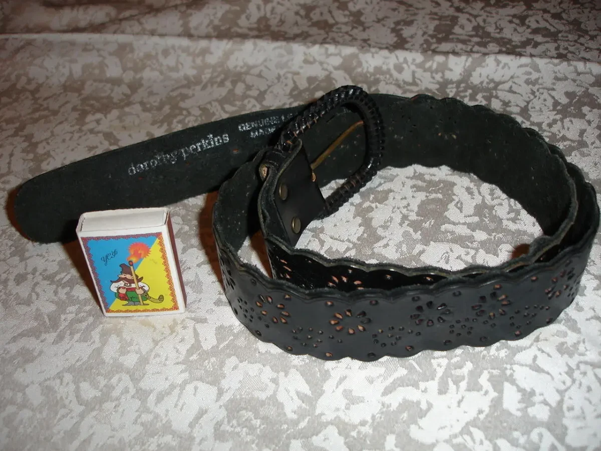 Ремень/РЕМІНЬ/пояс чорний, ШКІРА. бренд DOROTHY PERKINS. Для дівчат. 5