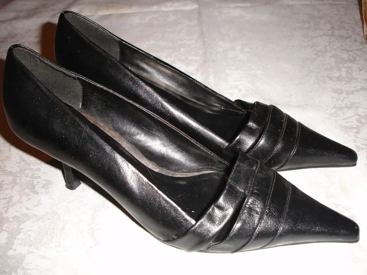 Туфли/ТУФЛІ 39 р., чорні. ШКІРА, практично НОВІ. Італія. Для дівчат. 3