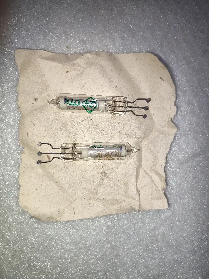 Лампа СГ302С-1 (стабилитрон) 4