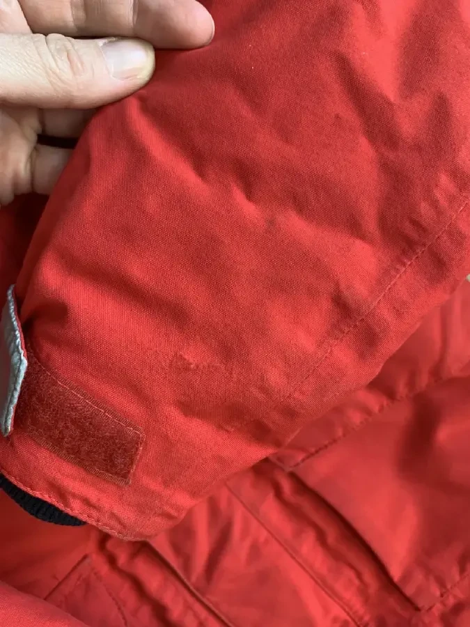 Продам зимнюю парку фирмы Didriksons  б/у рост 110 см. 3