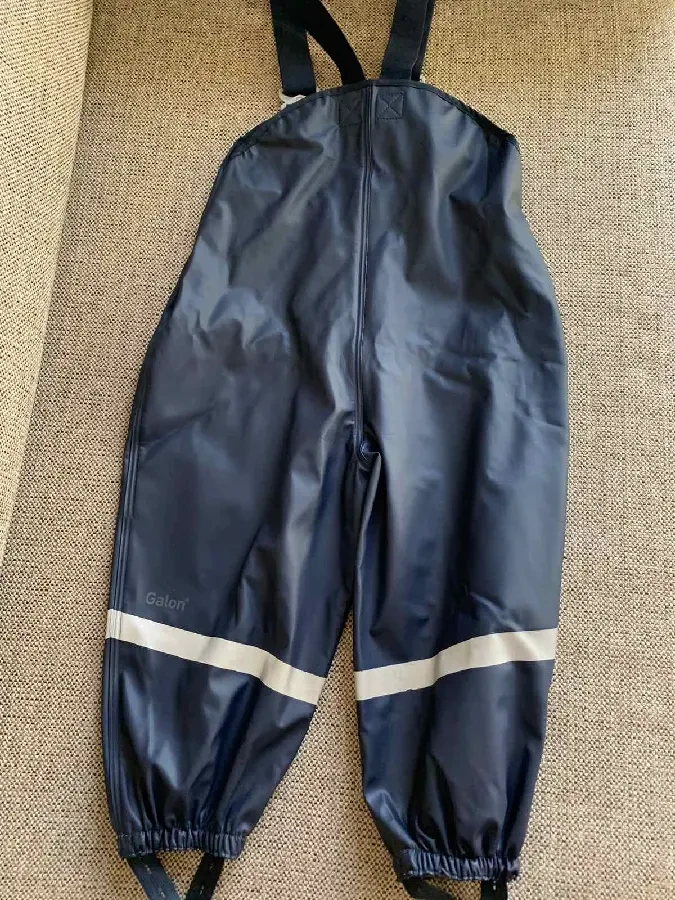 Продам дождевик фирмы Didriksons, размер 80 см, б/у. 4