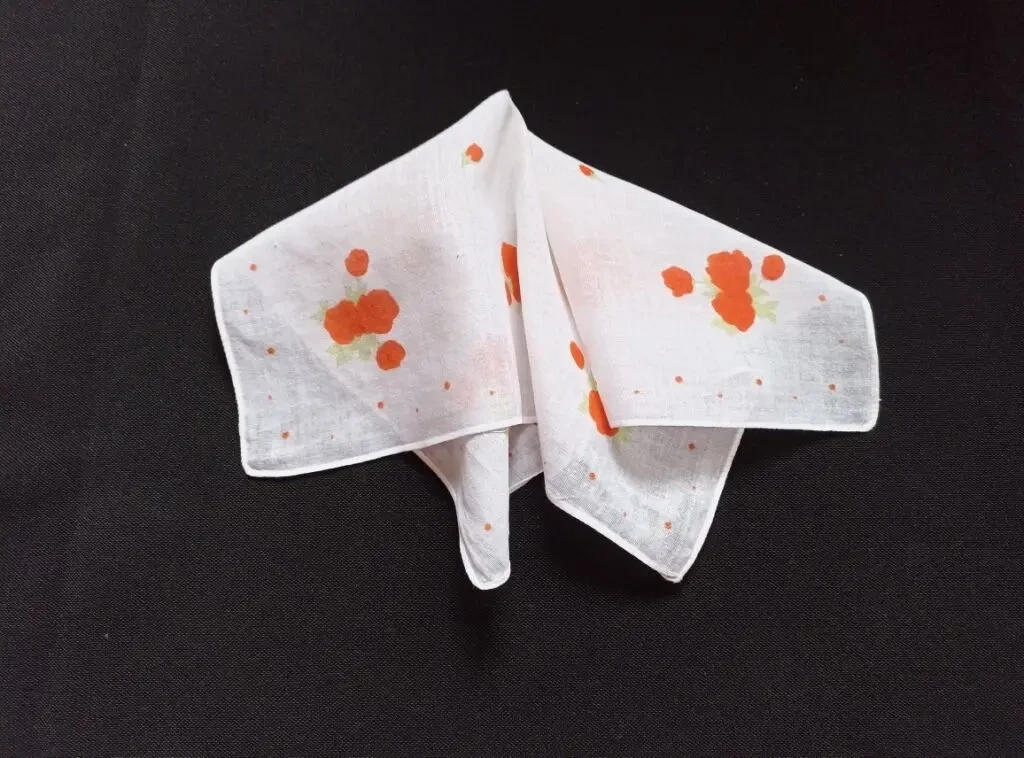 Женский № 2 -л1 красивый носовой платок женский белый в цветы 3