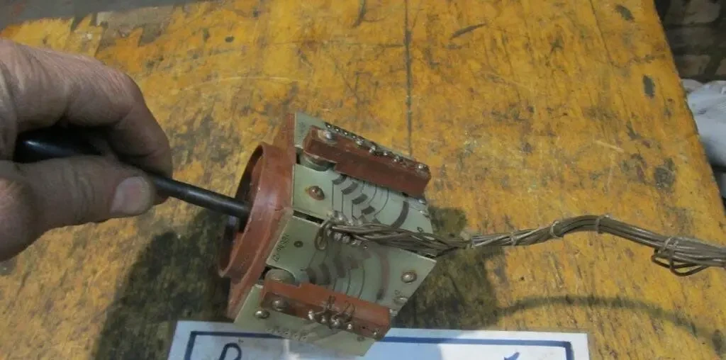 Джойстик перемикання 2