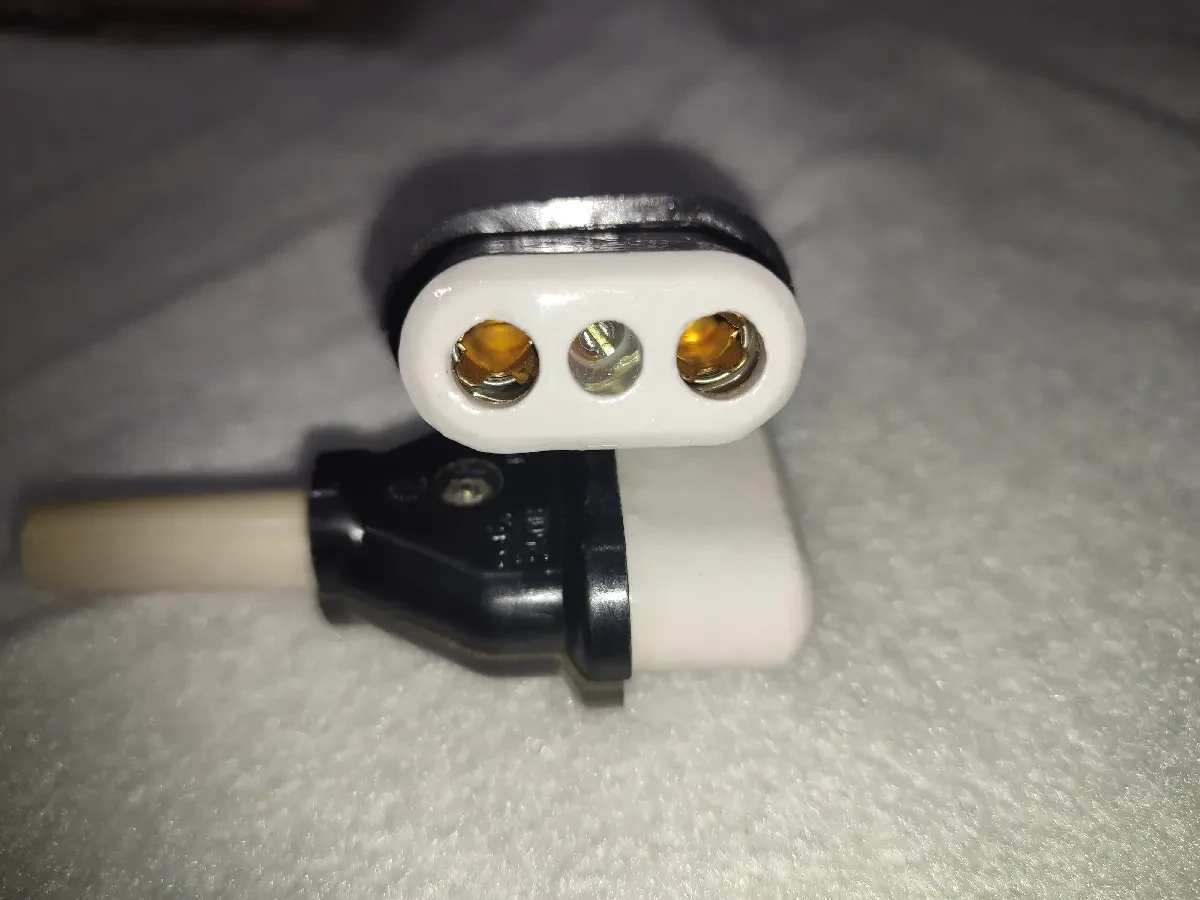 Розетка приборная РП-2-6/220 2