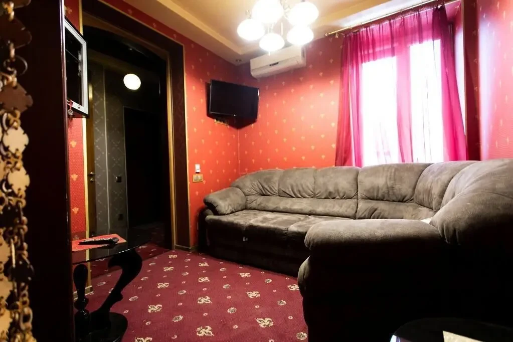 Аренда 3-х комнатной квартиры напротив ХНАТОБА 5