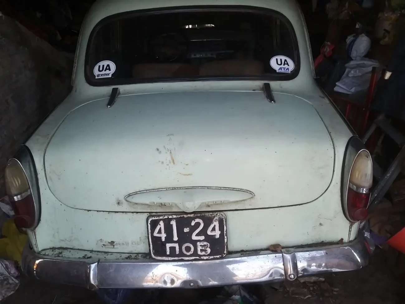 москвич  М 403 на запчастини.Все оригінальне,але не на ходу 2 роки. 4