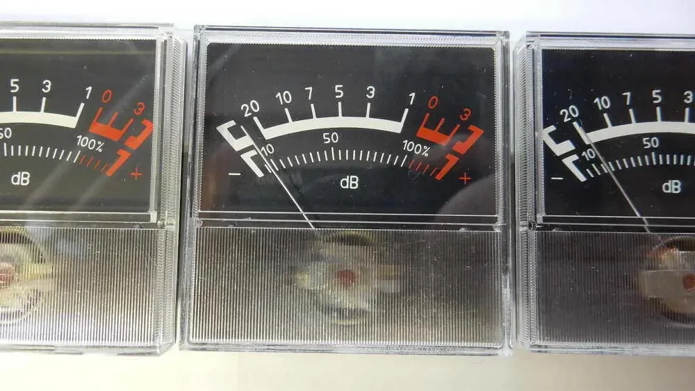 Индикатор стрелочный М68502 2