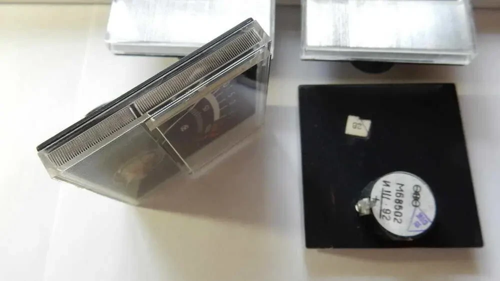 Индикатор стрелочный М68502 8