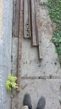 Металеві швелера