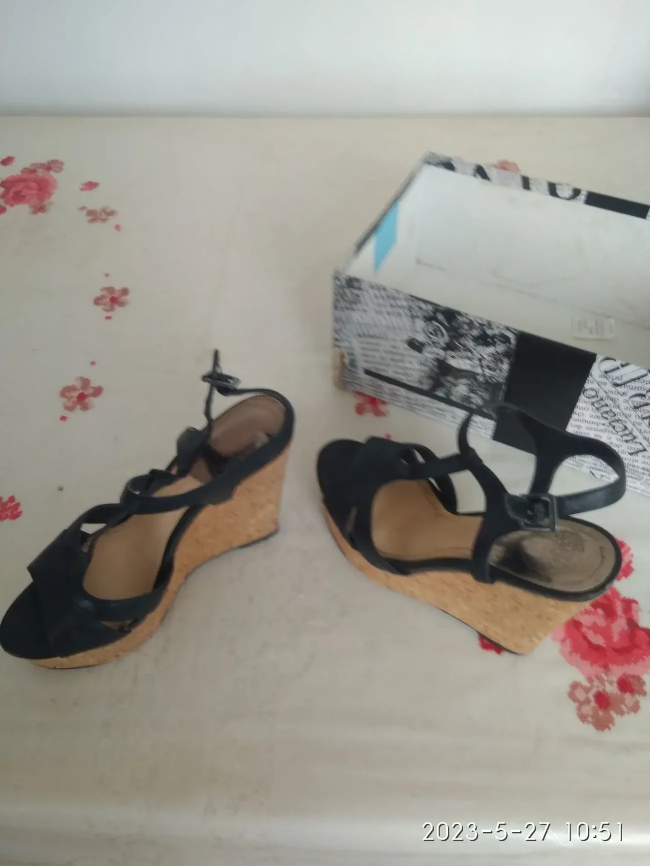 летнии женские босоножки 2