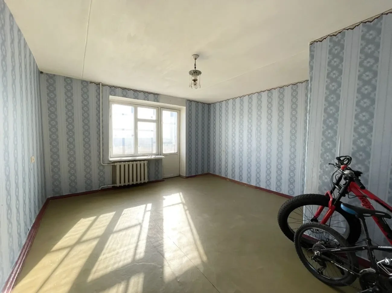 Продам 1к. квартиру, с. Надбугское, за Варваровкой. Без комиссии. 3