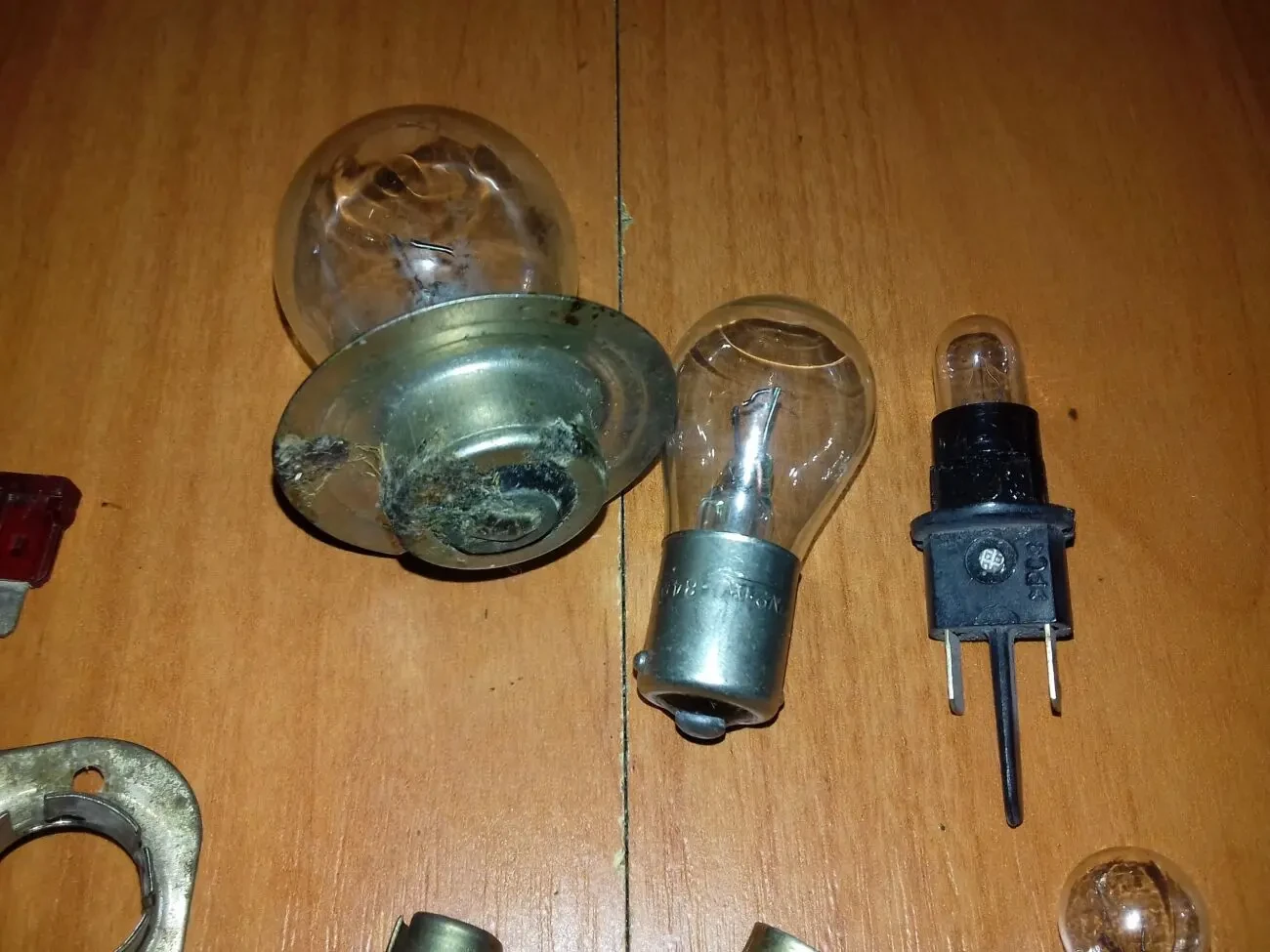 Лампочки для автомобіля та іншого. 4