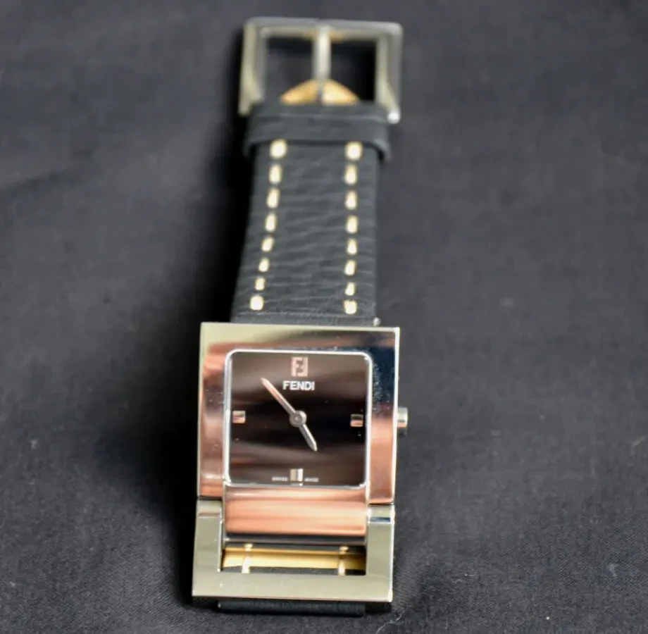 FENDI Наручные часы 5