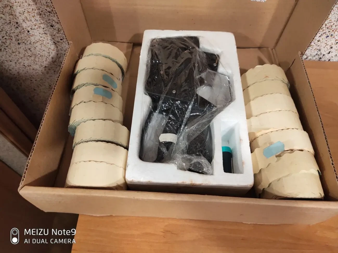 Приспособление для маркировки товара и наклейки этикеток.