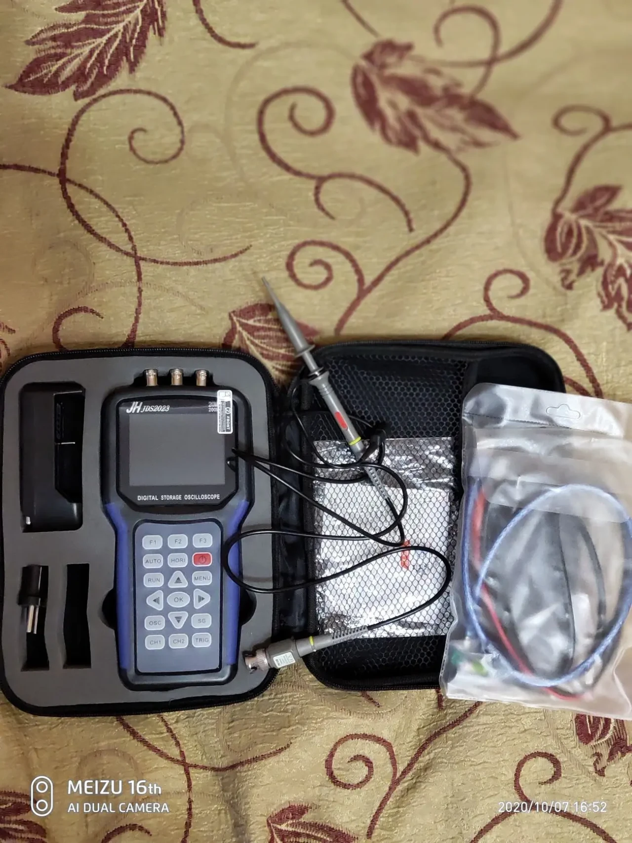Портативный двухканальный осциллограф с DDS генератором JDS2023 3