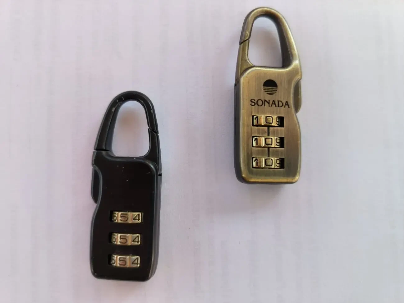 Продам кодовый замочек для чемодана, рюкзака