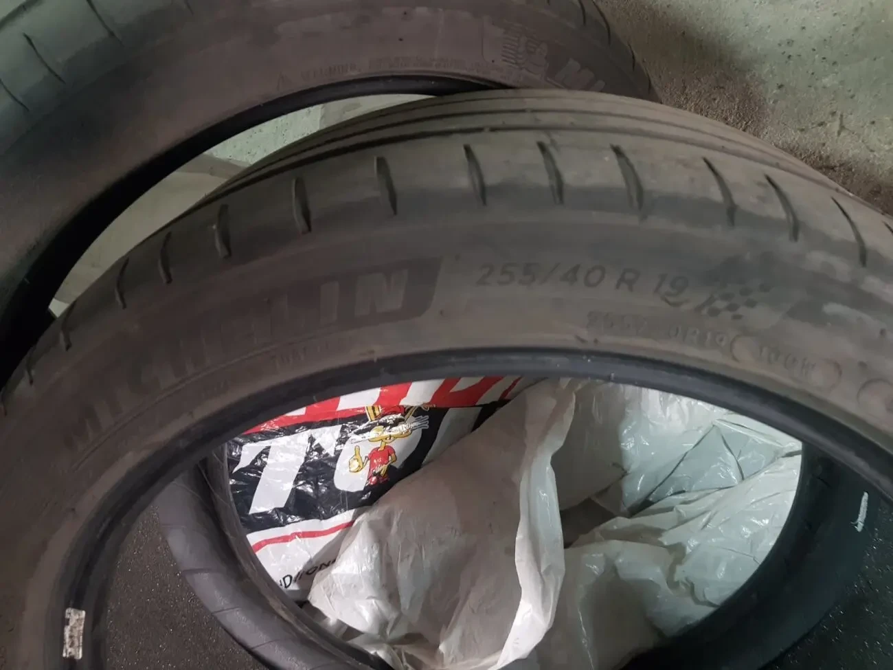 Літні шини Michelin Pilot Sport 4 255/40 R19 б/в 3