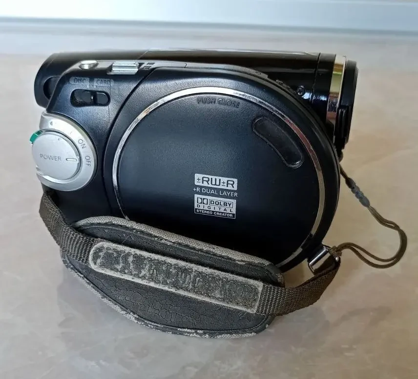 Видеокамера Samsung VP-DC175WB 3