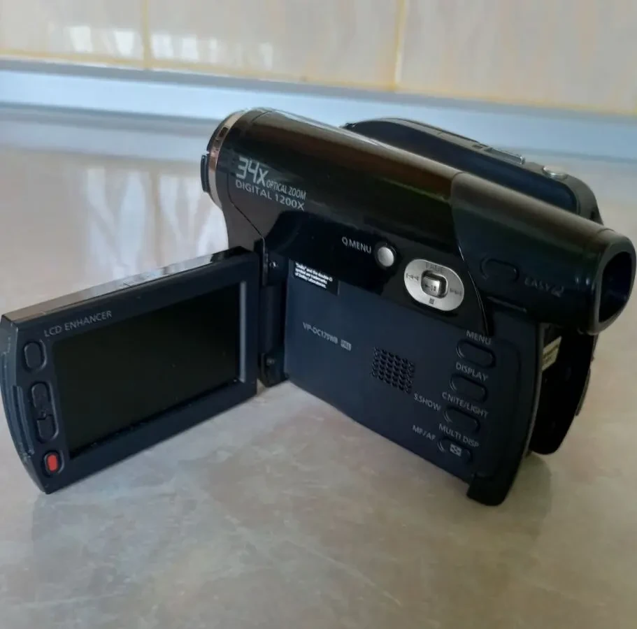 Видеокамера Samsung VP-DC175WB 6