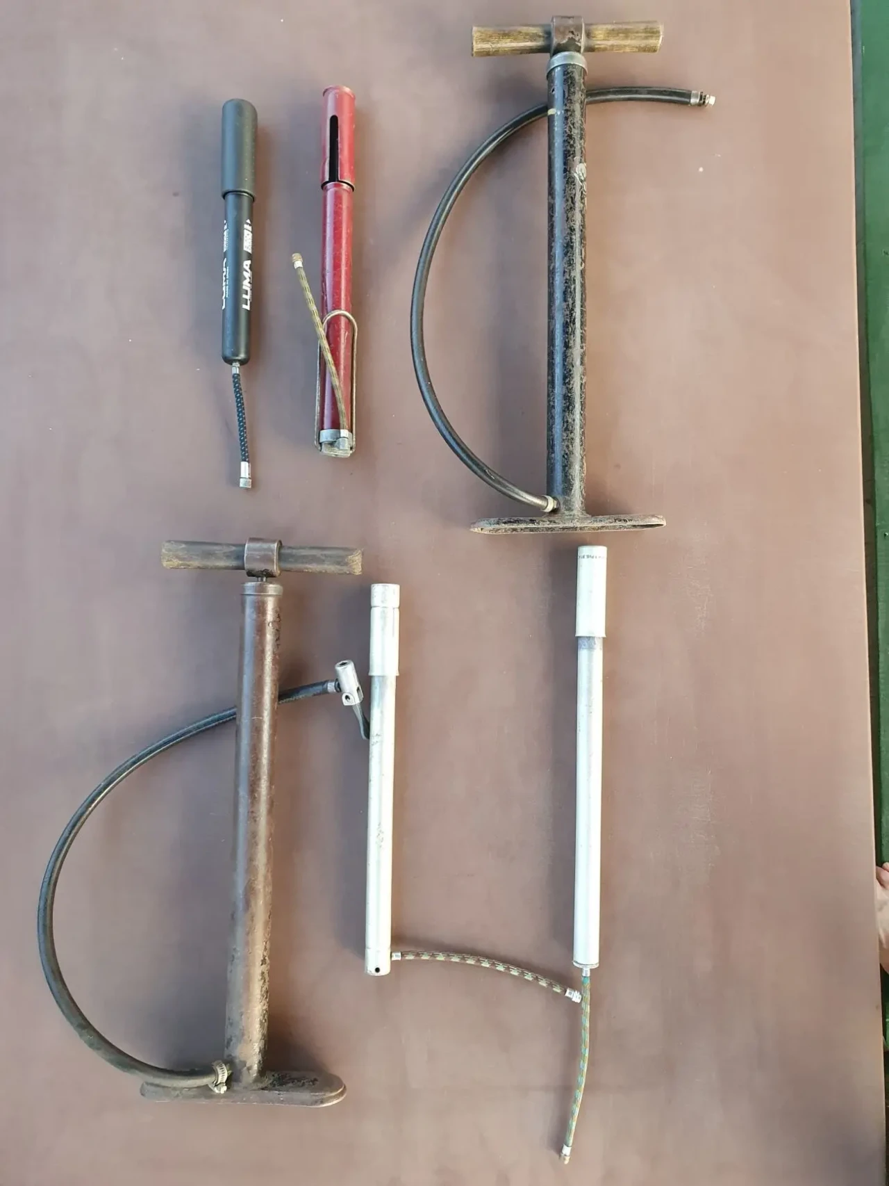 Насос ручной велосипедный/автомобильный.