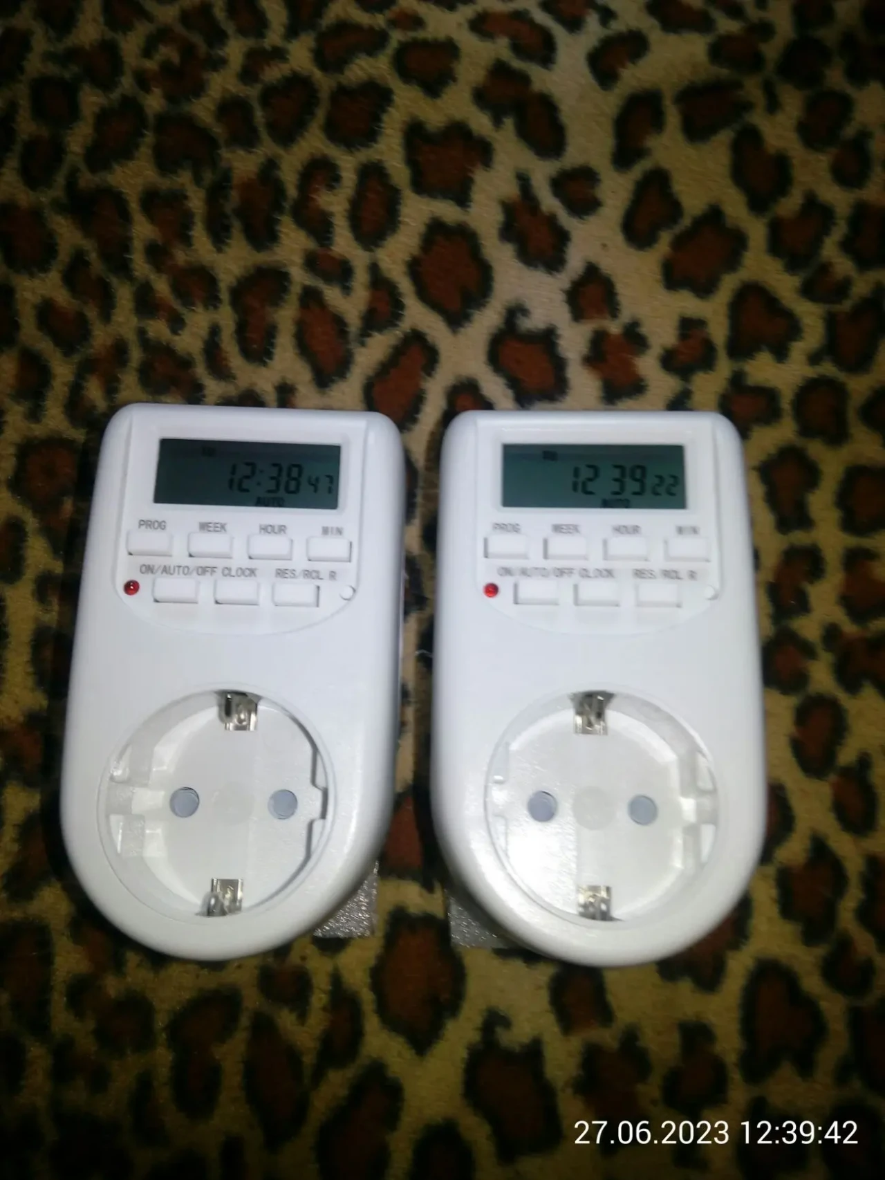 Умная розетка таймер экономит ваши деньги. 2