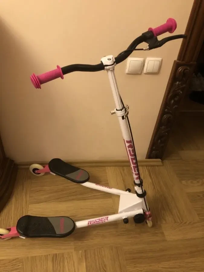 Самокат триколісний інерційний RYDER 9