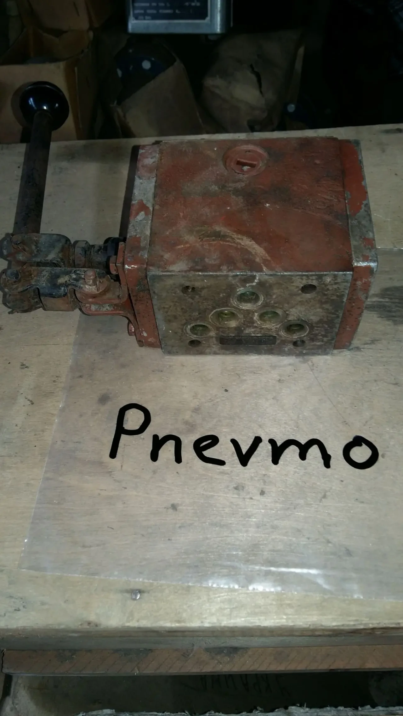 Продам Ручний гідророзподільник Р102 ЕВ 573 новий, складського зберіга 2