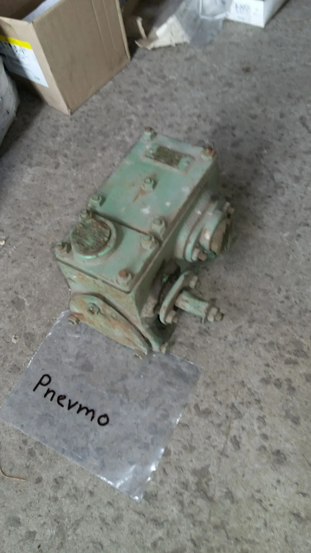 насос ручний р1,6-20 для перекачування води з водойм, бензину і т.д. 5