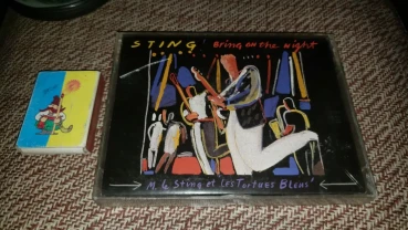 Коллекционные аудио кассеты с записями в стиле Rock.