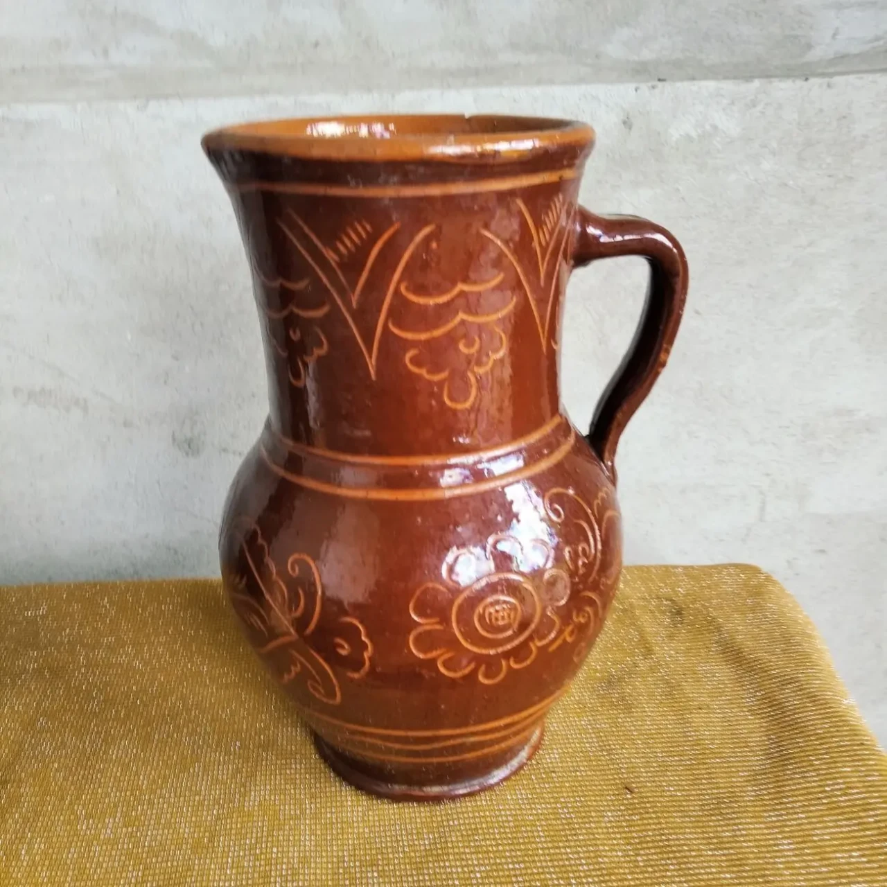 Старі гуцульські глечики 3