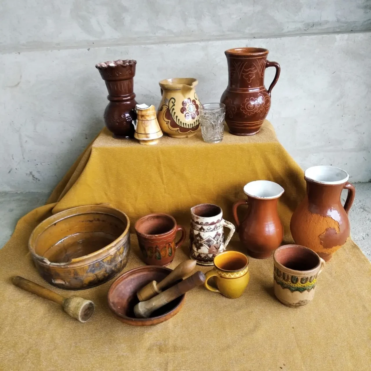 Старі гуцульські глечики