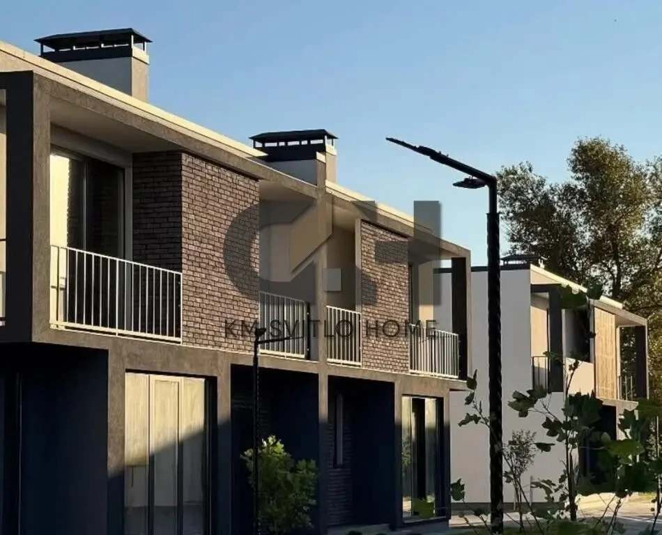 Преміальне котеджне містечко Svitlo Home