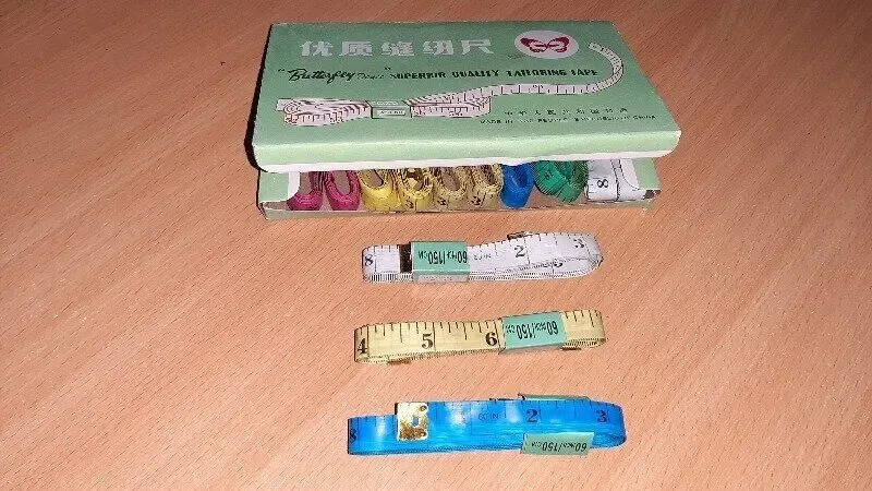 Сантиметр на 1 метр 60см без футляра.