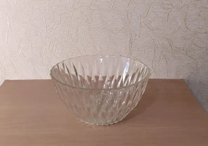 Ваза – стекло. Фмакс. ~20см. Б/У