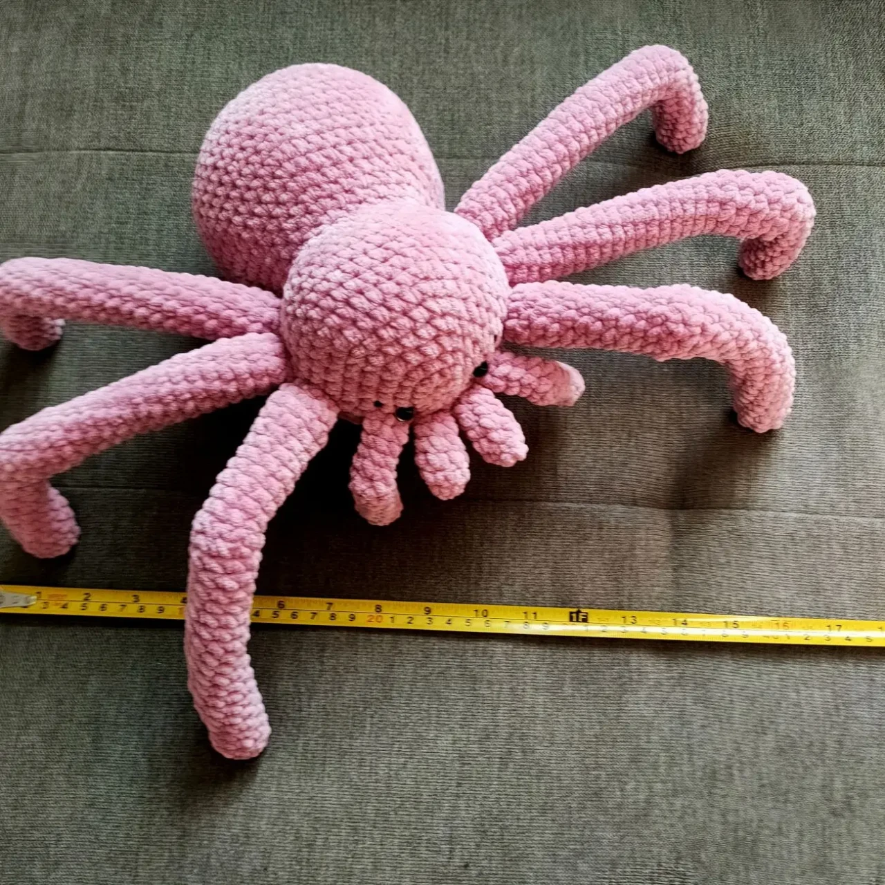 Іграшка для дрібної моторики в'язана гачком павук павучок рожевий ручн 3