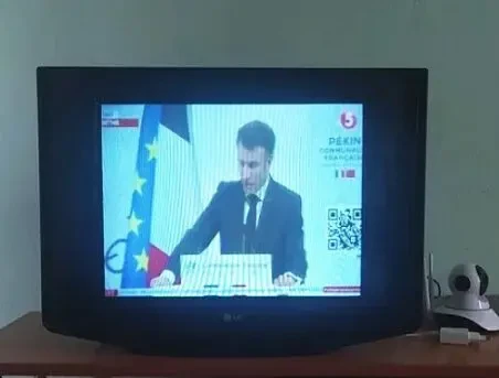 Телевизор LG Ultra Slim 21SA2RG-Z4 5